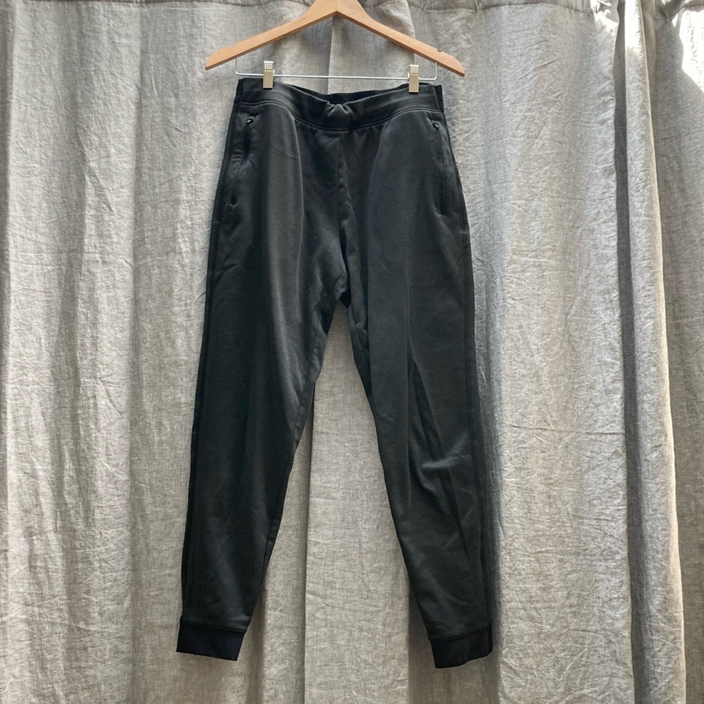 Men’s Champion sweatpants